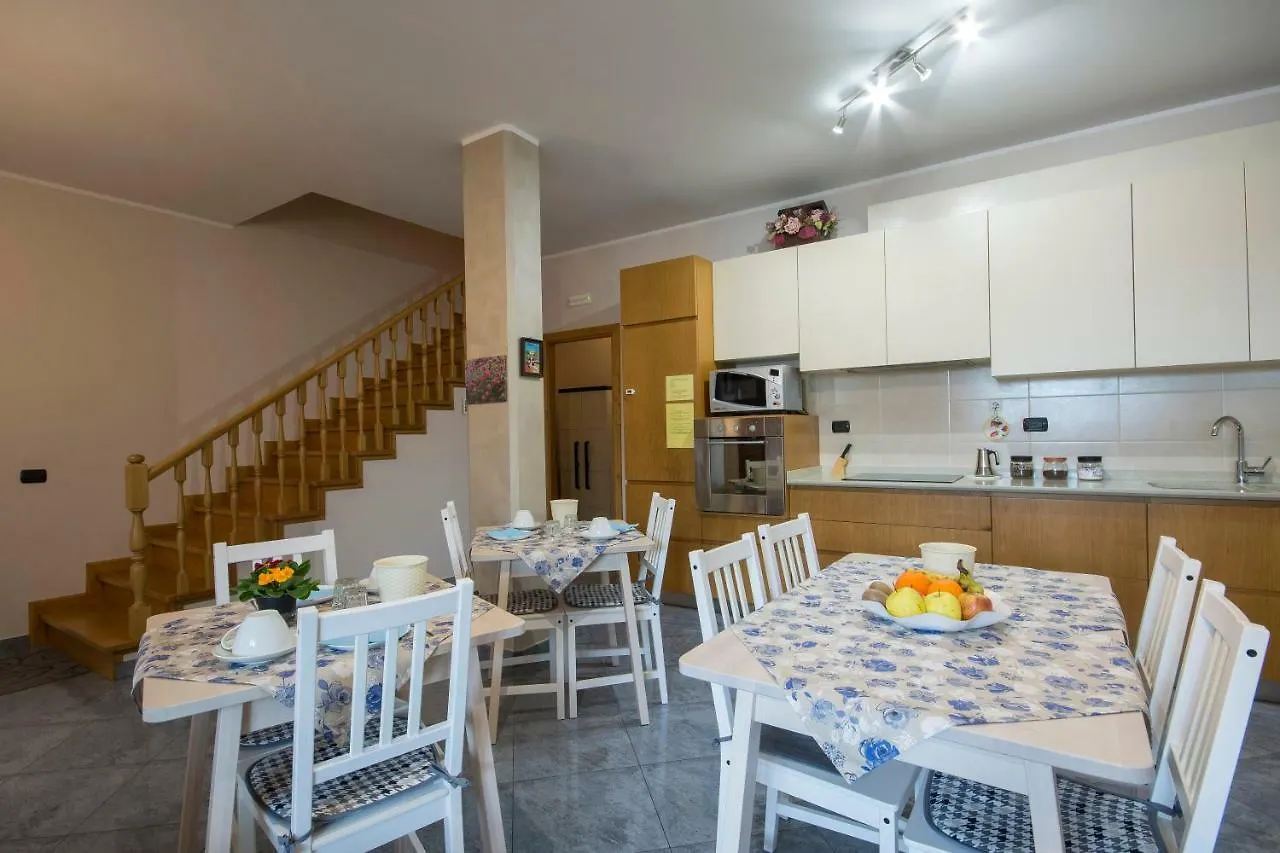 Bed & Breakfast Profumo D'Estate Agliana 0*,  Italy